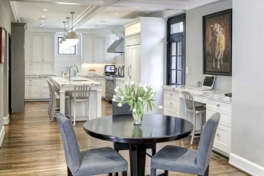  Barak Obama home in Washington DC