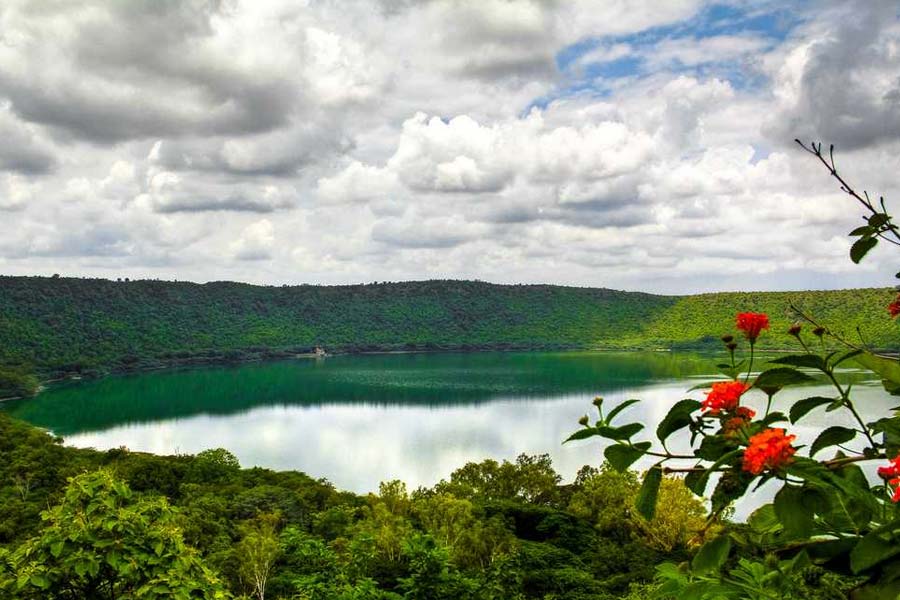 Picture of Lonar Crater Lake