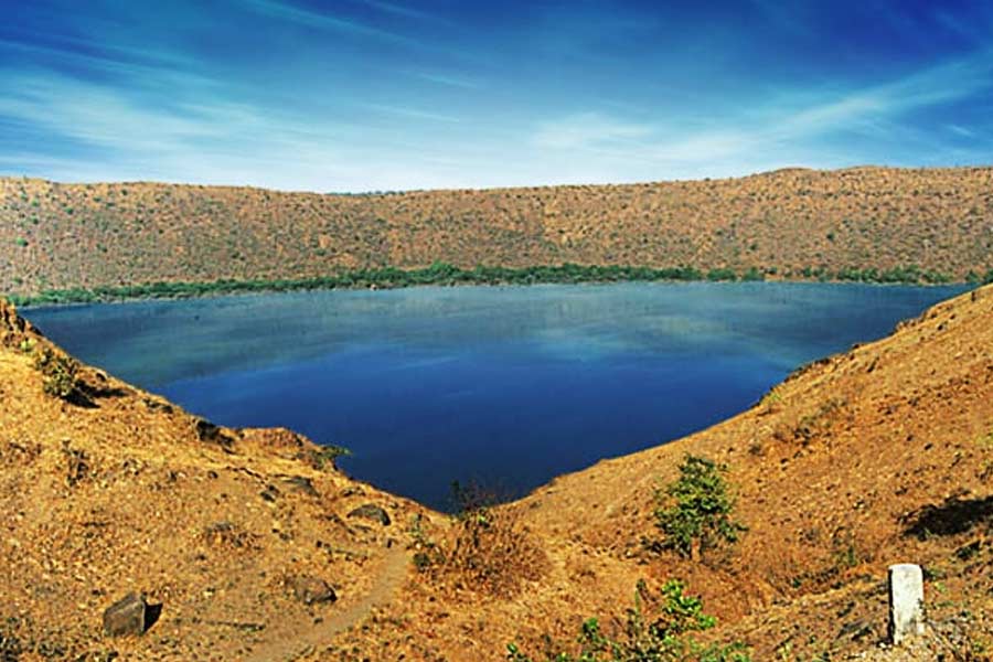 Picture of Lonar Crater Lake