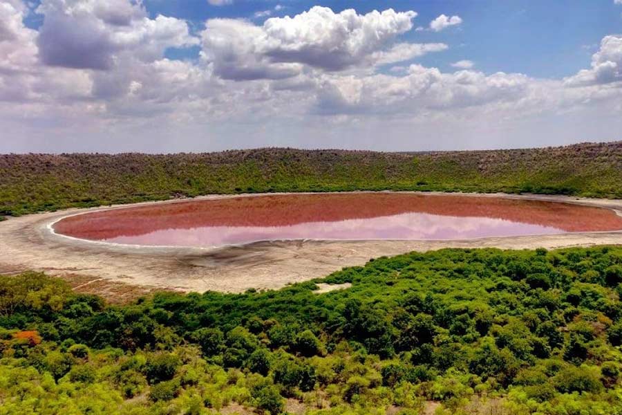 Picture of Lonar Crater Lake