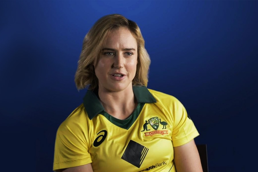 মহিলাদের আইপিএলে রয়্যাল চ্যালেঞ্জার্স ব্যাঙ্গালোরের জার্সিতে প্রথম দু’টি ম্যাচে অবশ্য বিশেষ কিছু করতে পারেননি এলিস। দু’টি ম্যাচেই হারের মুখ দেখেছে আরসিবি। তবে তাতে তাঁর আন্তর্জাতিক স্তরের দক্ষতা নিয়ে প্রশ্ন তোলা যায় না।