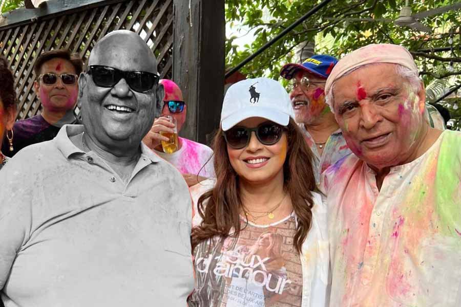 Satish Kaushik attended Javed Akhtar’s Holi bash a day before his death