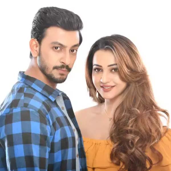 A Photograph of Tollywood Actor Bonny Sengupta and Kaushani Mukherjee.