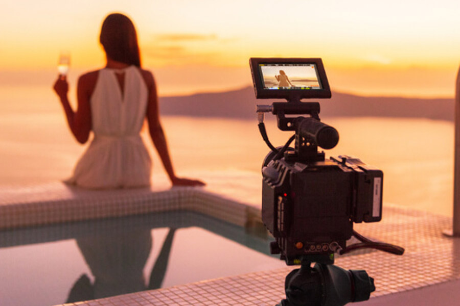 Australian woman who never had sex with anyone except husband is now sleeping with multiple men.