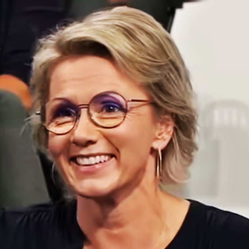 Australian woman who never had sex with anyone except husband is now sleeping with multiple men.