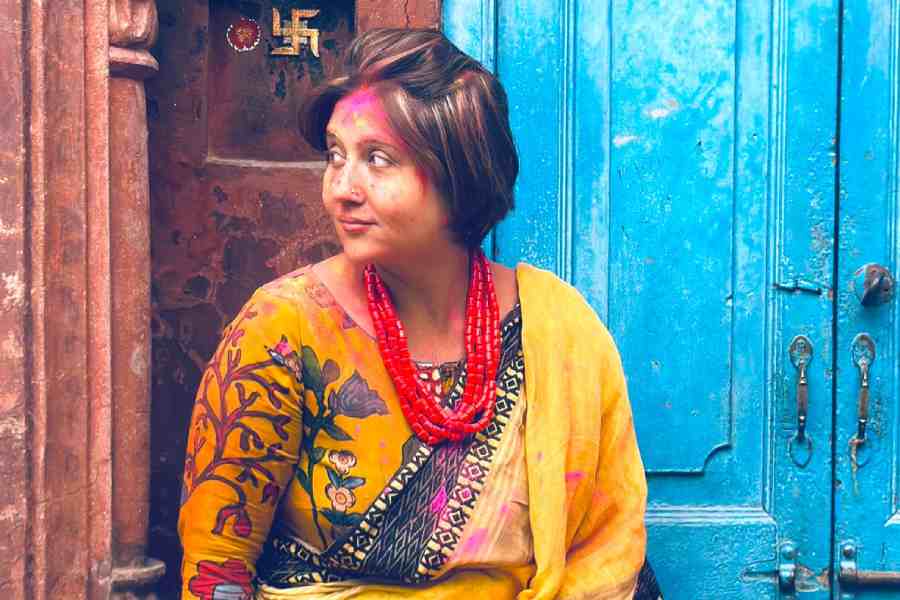 ollywood Actress Swastika Mukherjee played Holi after 9 years feels nostalgic dgtl