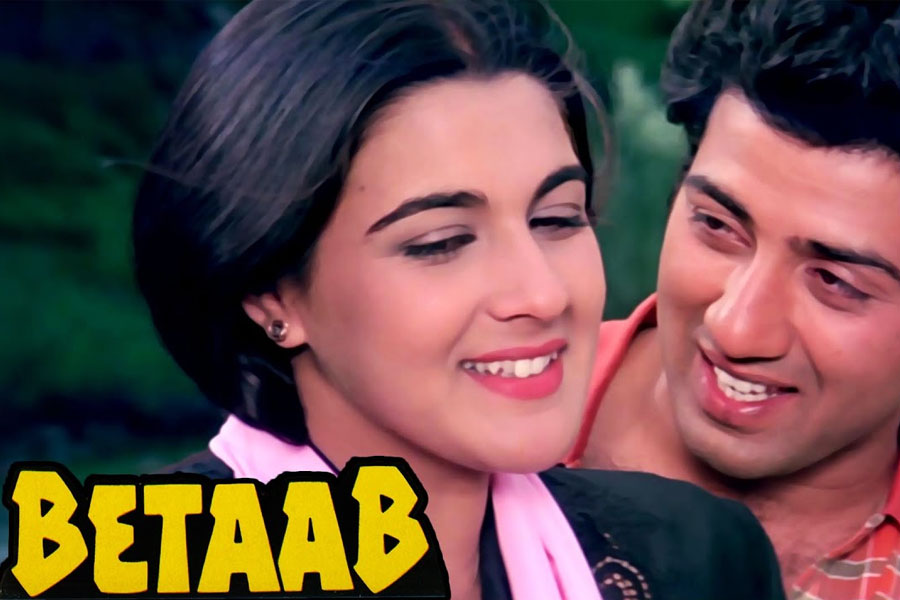 ১৯৮৩ সালে রাহুল রাওয়াইল পরিচালিত ‘বেতাব’ ছবিতে প্রথম অভিনয় করতে দেখা যায় সানিকে। এই ছবিতে তাঁর বিপরীতে অভিনয় করেছিলেন সইফ আলি খানের প্রাক্তন পত্নী অমৃতা সিংহ। ছবির শুটিংয়ের সময় থেকেই অমৃতার সঙ্গে সম্পর্কে জড়িয়ে পড়েন সানি।