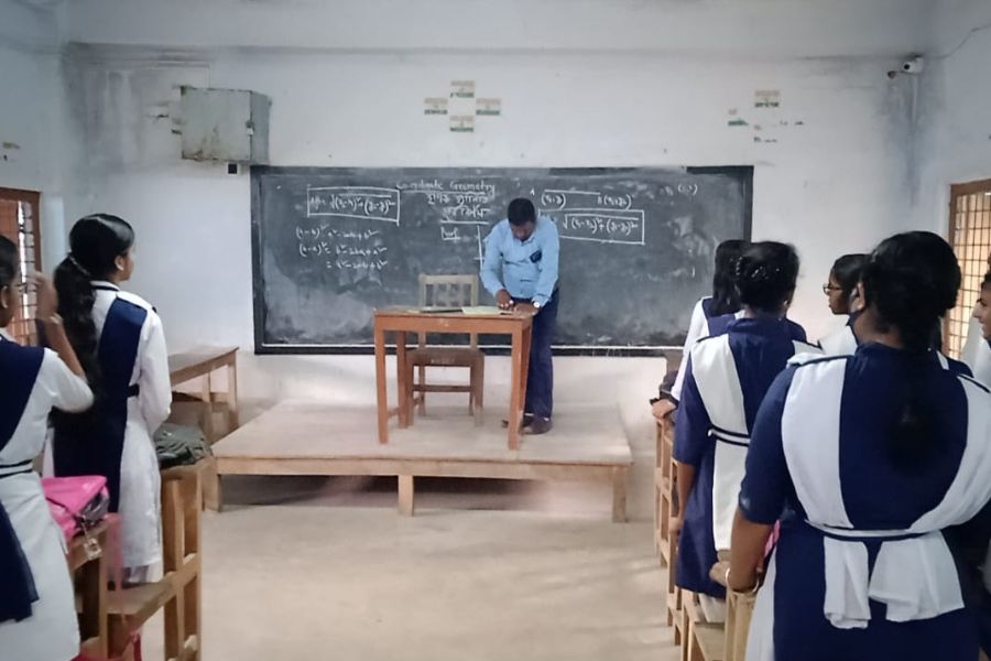 TMC leader took class in school as teachers are absent from school due to strike