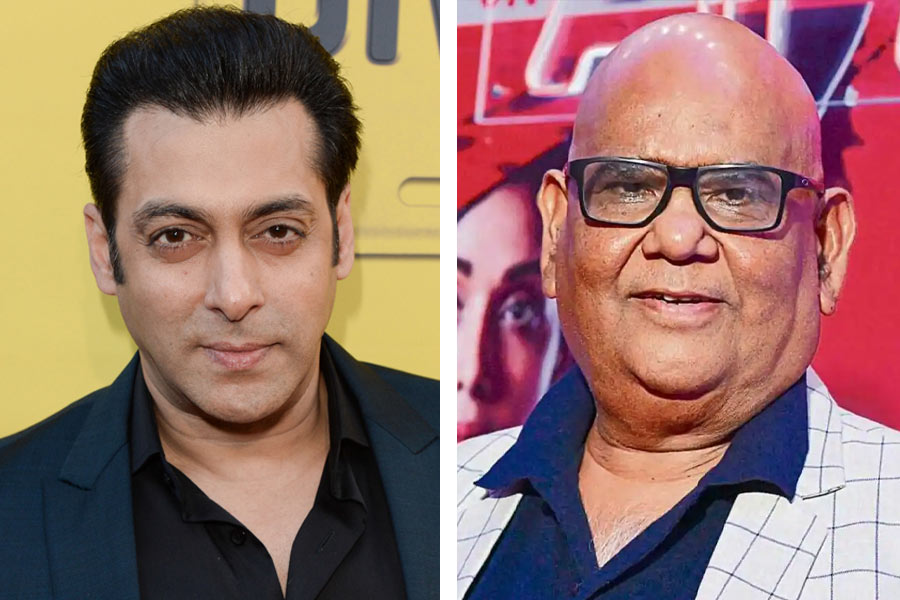 photo of Salman Khan and Satish Kaushik