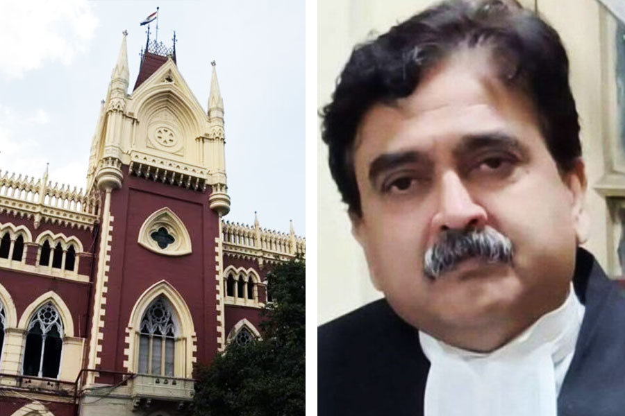 WBSSC Scam: Justice Abhijit Gangopadhyay of Calcutta High Court cancelled group-c jobs