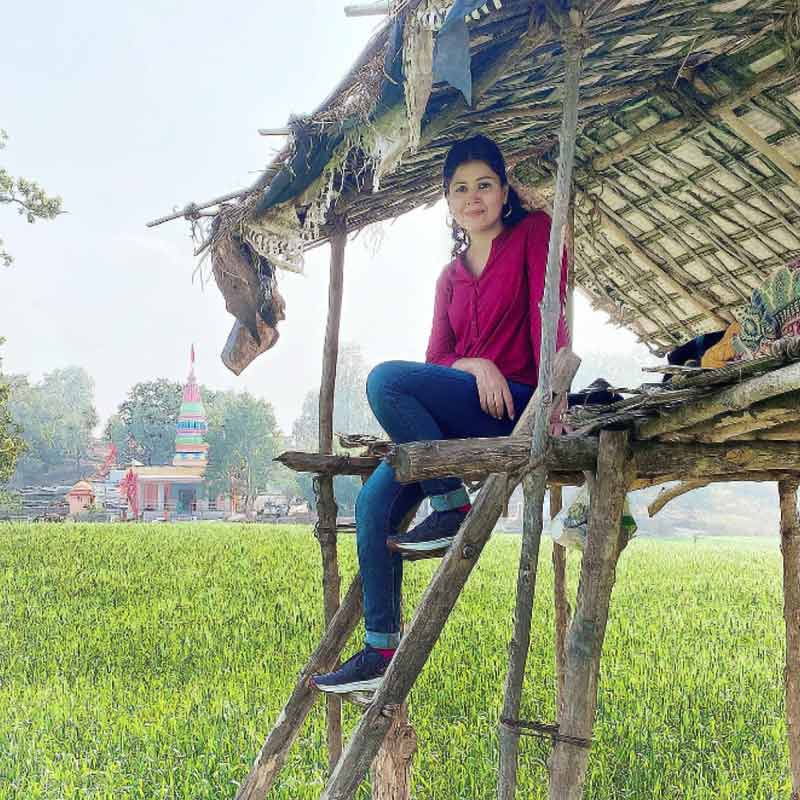 এর পর জ়াইঘাম তাঁর পরের ছবি ‘নক্কাশ’-এও একটি চরিত্রে অভিনয়ের প্রস্তাব দেন সিমালাকে। ছবিটি প্রথম ছবি দু’টির শেষাংশ। বাকি দু’টি ছবির মতোই বারাণসীর পটভূমিতে সাম্প্রদায়িক সম্প্রীতি নিয়ে তৈরি। এই ছবিতে অভিনয় করেছিলেন কুমুদ মিশ্র, শারিব হাসমি, রাজেশ শর্মার মতো বলিউডের খ্যাতনামী চরিত্রাভিনেতারা। ছবিটি কান চলচ্চিত্রোৎসবে পুরস্কার পায়। সিমালা এই ছবিতেও ছিলেন মূল চরিত্রে। এক জন সাংবাদিকের ভূমিকায় দেখা গিয়েছিল তাঁকে। 