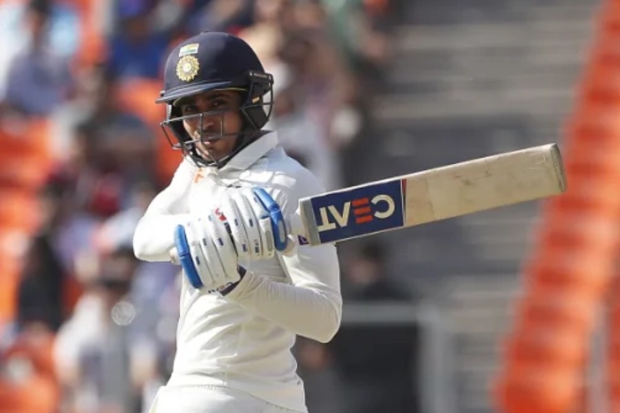 সরাসরি: ৫০ করলেন শুভমন, পুজারার সঙ্গে জুটি বেঁধে এগিয়ে নিয়ে যাচ্ছেন ভারতের ইনিংস