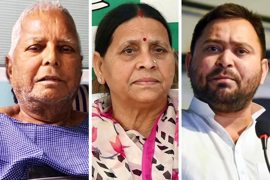 Assets worth Rs 6 crore of RJD chief Lalu Yadav and his family seized by ED in Land For Jobs case in Rail