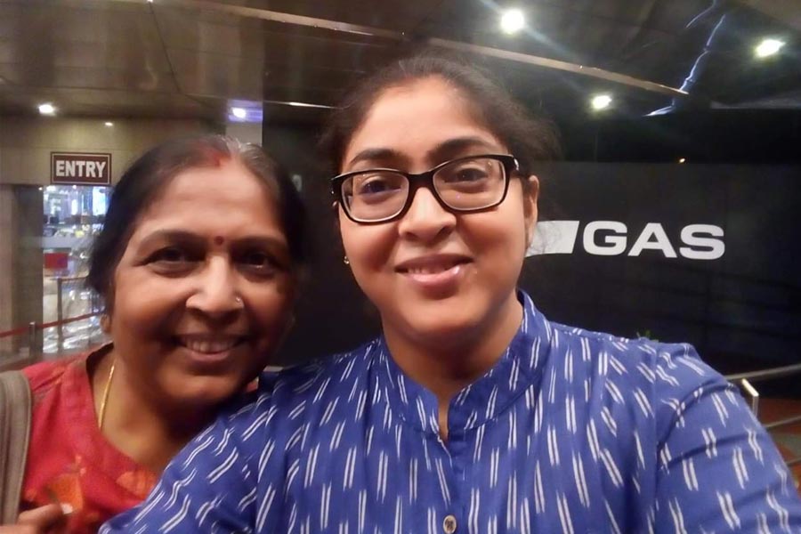 IAS Harshika Singh is trying very hard to spread literacy in Mandla District of Madhya Pradesh.