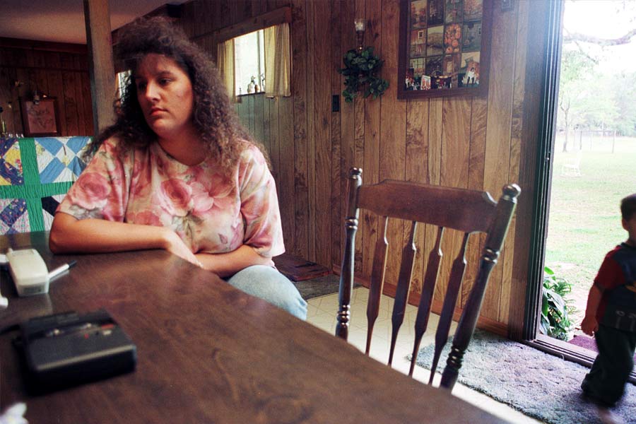 উত্তর আলাবামার জ্যাকসন কাউন্টির একটি নির্জন দ্বীপে নিয়ে যাওয়া হয় টোন্ডাকে। সেখানে একটি নৌকায় উঠিয়ে দেওয়া হয় তাঁকে। নৌকায় উঠে টোন্ডা দেখতে পান তাঁর সামনে বন্দুক হাতে দাঁড়িয়ে রয়েছেন স্টেসি মার্টিন, টোন্ডার প্রাক্তন স্বামী।