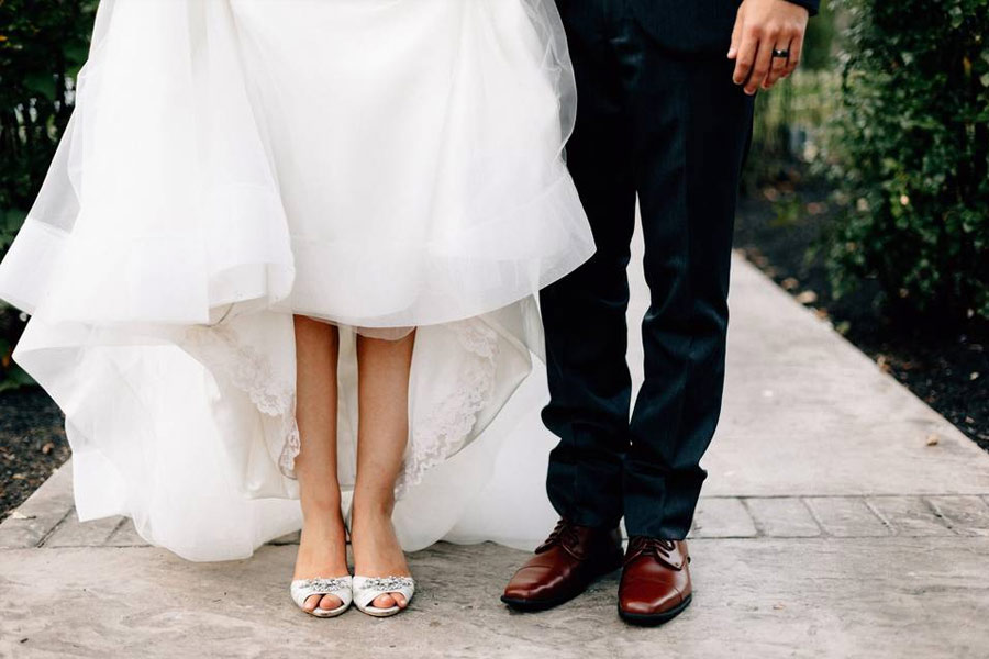 অনেকেই ক্রিস্টিকে জিজ্ঞাসা করেছেন যে, তাঁর সঙ্গে ‘সৎবাবা’র বয়সের পার্থক্য কত? তাঁর ‘সৎবাবা’র কাছে কি তিনি মানুষ হয়েছেন? ক্রিস্টির মা এবং তাঁর ‘সৎবাবা’র কি কোনও সন্তান রয়েছে? সব প্রশ্নের উত্তর দিয়েছেন ক্রিস্টি।