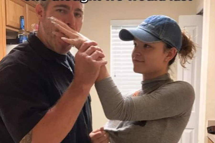 ক্রিস্টি তাঁর ভাই শন, ক্রিস্টোফার হ্যারিসের সঙ্গে ভাল বন্ধুর মতো মিশত বলে জানিয়েছেন ক্রিস্টি। ভাইয়ের সূত্রে তাঁর স্বামীর সঙ্গে আলাপ হয় ক্রিস্টির।