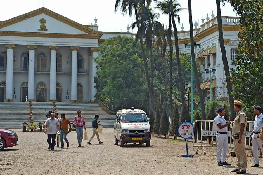Team of DA protesters comes out of Rajbhavan after meeting governor CV Anand Bose.