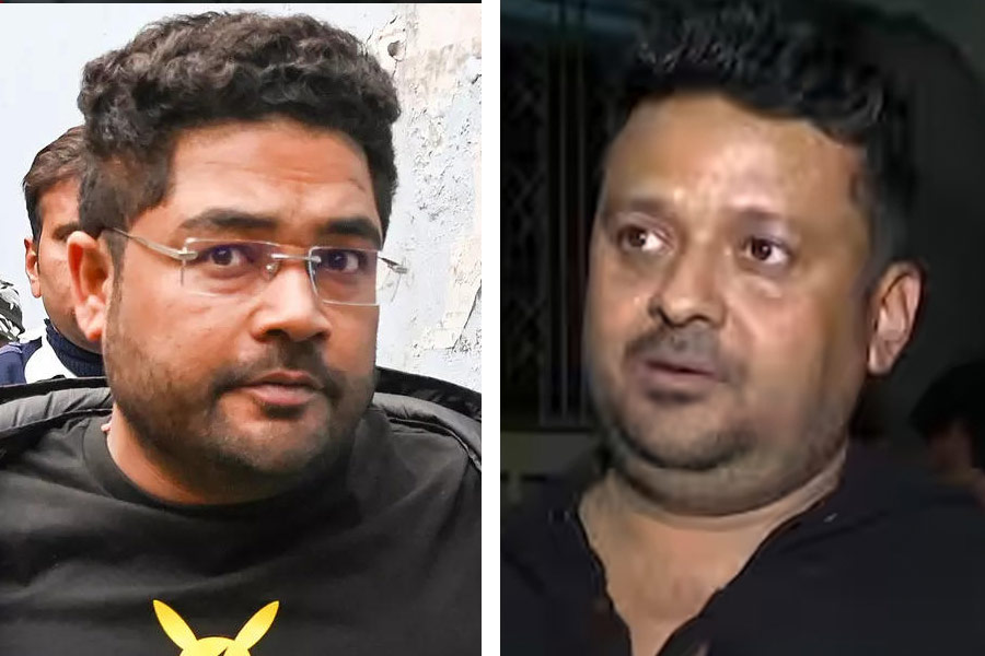 according to ED sources a common link between Kuntal Ghosh and Santanu Banerjee has been found in Recruitment Scam Case 
