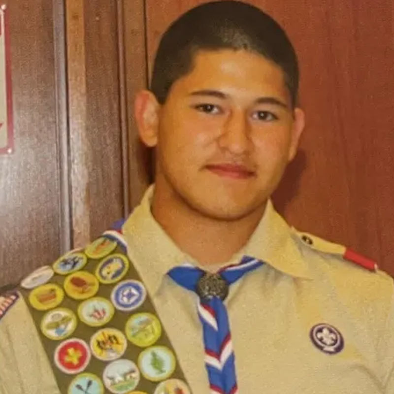 যে এলাকায় নতুন বাড়ি কিনেছেন ক্যাস্ত্রো, সেটি অভিজাত এলাকা। ক্যালিফোর্নিয়ার হলিউড হিলস এলাকায় বাড়ি কিনেছেন তিনি। হলিউডের অধিকাংশ তারকার বাড়ি ওই এলাকাতেই রয়েছে।