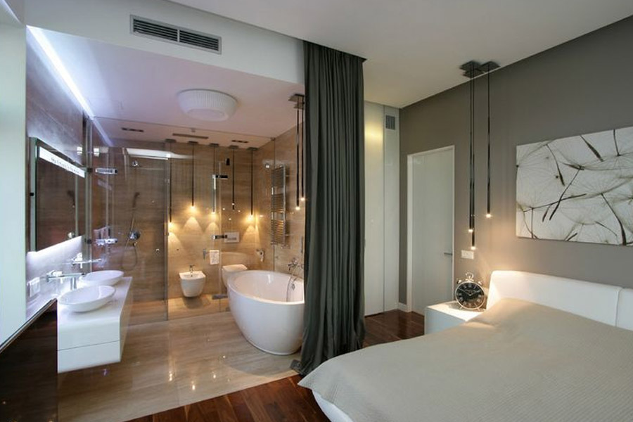 হেই মাওয়ের দাবি, বিছানার একদম পাশে কমোড রাখার প্রয়োজন ছিল না। এত কাছে কমোড থাকার জন্যই ঘরের ভিতর সবসময় একটা বাজে গন্ধ পাচ্ছিলেন তিনি। তাই তিনি ৩ ঘণ্টা থাকার পর বেরিয়ে আসেন।