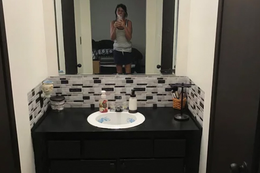 রেড স্টার নিউজ়কে দেওয়া এক সাক্ষাৎকারে মাইক্রো হোটেলের মালিক জানিয়েছেন যে, তাঁর হোটেলের বেশ নাম রয়েছে শহর জুড়ে। এত ছোট জায়গাতেও লোকজন থাকতে আসেন বলে দাবি মালিকের।