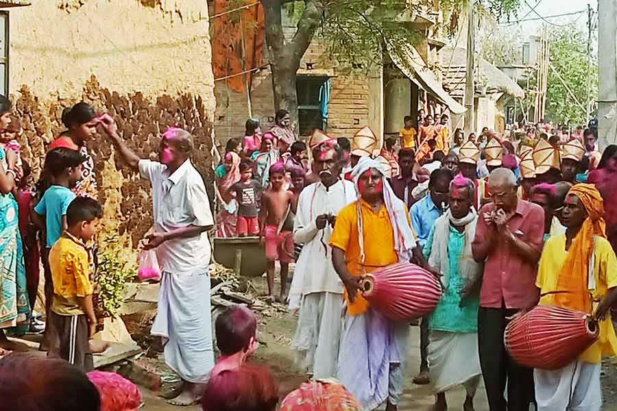 Heritage Dol festival in Hilora village of Mushidabad