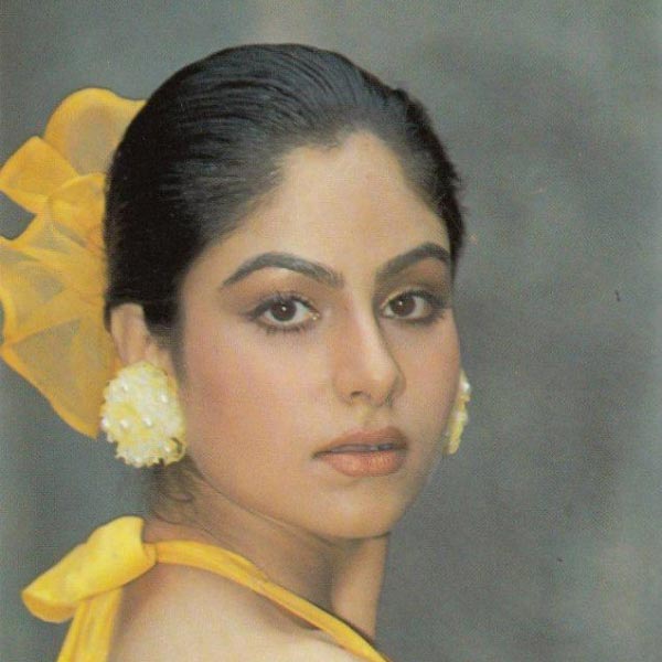 Ayesha Jhulka