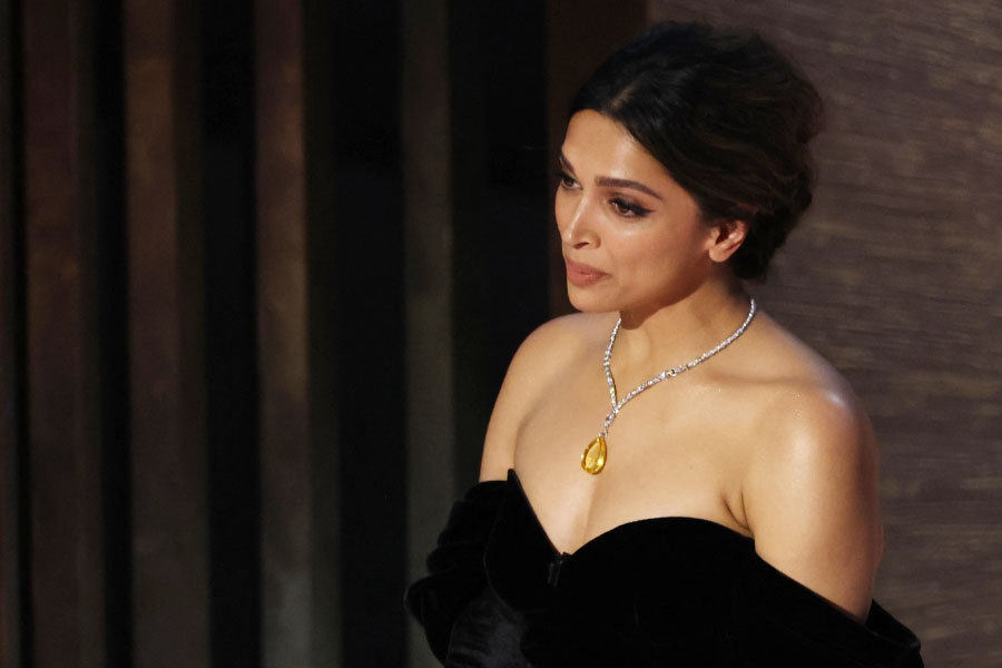 Deepika Padukone At Oscars 2023