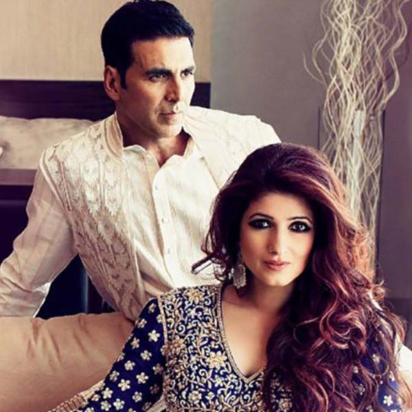 সত্যি জানার পরেও অক্ষয় এবং টুইঙ্কলকে বিয়ের জন্য অনুমতি দেননি ডিম্পল। অক্ষয়ের সঙ্গে নিজের কন্যার বিয়ে দিতে ভরসা পাচ্ছিলেন না ডিম্পল। তাই তিনি দু’জনকে এক বছর একসঙ্গে একত্রবাসের নির্দেশ দেন। এক বছর পর অক্ষয় এবং টুইঙ্কলের সম্পর্ক অটুট থাকলে তবে তাঁরা বিয়ে করতে পারেন বলে জানান ডিম্পল।