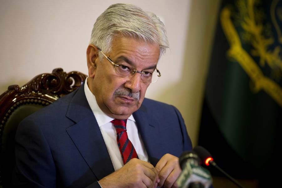 image of pakistan minister 