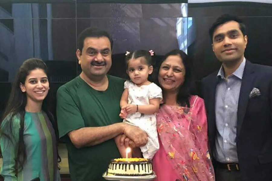 Gautam Adani | Son of Gautam adani jeet Adani gets engaged to diva ...