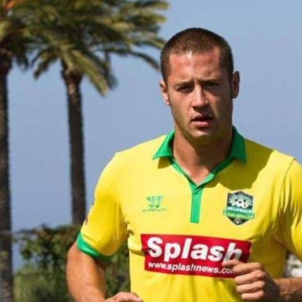 ছোট থেকেই ফুটবলের প্রতি শখ ছিল ড্যানির। ফুটবলই ছিল তাঁর সব কিছু। পরে ফুটবল খেলাও শুরু করেন। আগামী দিনের প্রতিশ্রুতিবান ফুটবলার হিসাবে নিজেকে প্রতিষ্ঠিত করেছিলেন ড্যানি।