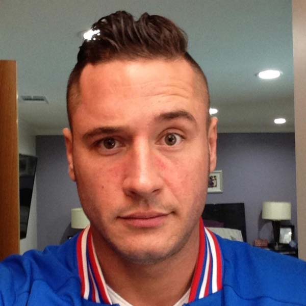 চেলসি, ওয়েস্ট হ্যাম ইউনাইটেড, টটেনহাম হটস্পারের মতো ফুটবল দলের তরফে খেলার জন্য প্রস্তাবও পেয়েছিলেন ড্যানি। কিন্তু সেই প্রস্তাব প্রত্যাখ্যান করেন তিনি।