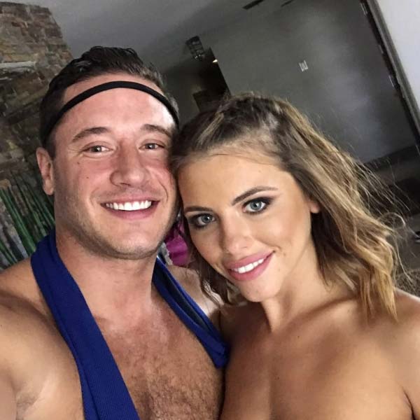 এর পরই পর্ন ছবিতে কাজ করার সিদ্ধান্ত নিয়ে ফেলেছিলেন ড্যানি। আর তার পরই এসেছে সাফল্য। ব্রিটেনের জনপ্রিয় পর্ন তারকা তিনি।