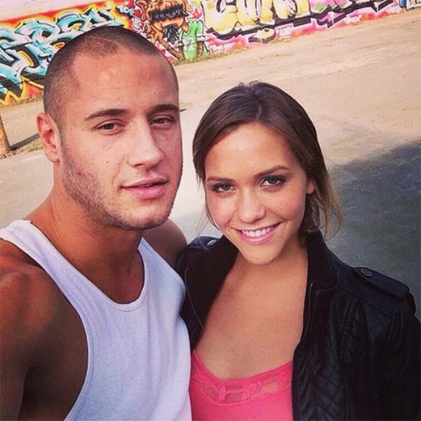 তরুণ বয়স থেকেই নীল ছবির দুনিয়ায় পা রেখেছেন ড্যানি। তার পর তাঁকে আর পিছন ফিরে তাকাতে হয়নি। যত দিন গড়িয়েছে, তাঁর জনপ্রিয়তাও বেড়েছে। পর্ন তারকাকেই জীবনসঙ্গী হিসাবে বেছেছেন ড্যানি।