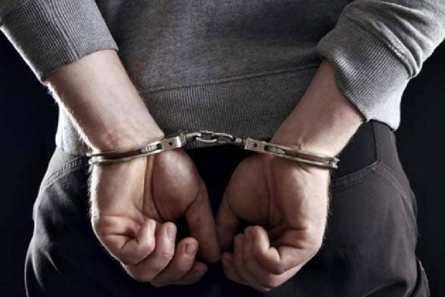 One arrested with huge amount of drug from Malda