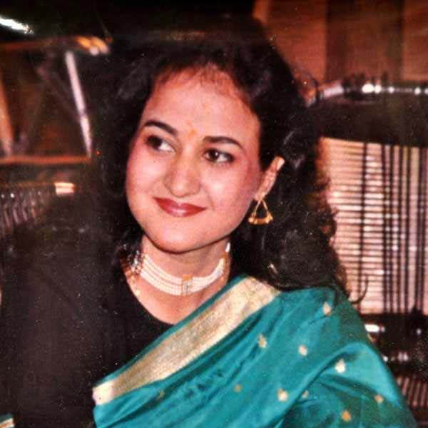 আইন নিয়ে পড়াশোনার জন্য দিল্লি বিশ্ববিদ্যালয়ে ভর্তি হয়েছিলেন প্রিয়দর্শিনী মাট্টু। বিশ্ববিদ্যালয়ে তাঁর এক সিনিয়রের নজরে (বলা ভাল, কুনজর) পড়েছিলেন এই তরুণী। পরিণতি হয়েছিল ভয়ঙ্কর। ধর্ষণ করে খুন করা হয়েছিল প্রিয়দর্শনীকে। সেই রক্তাক্ত কাহিনিই তুলে ধরা হল এই প্রতিবেদনে।