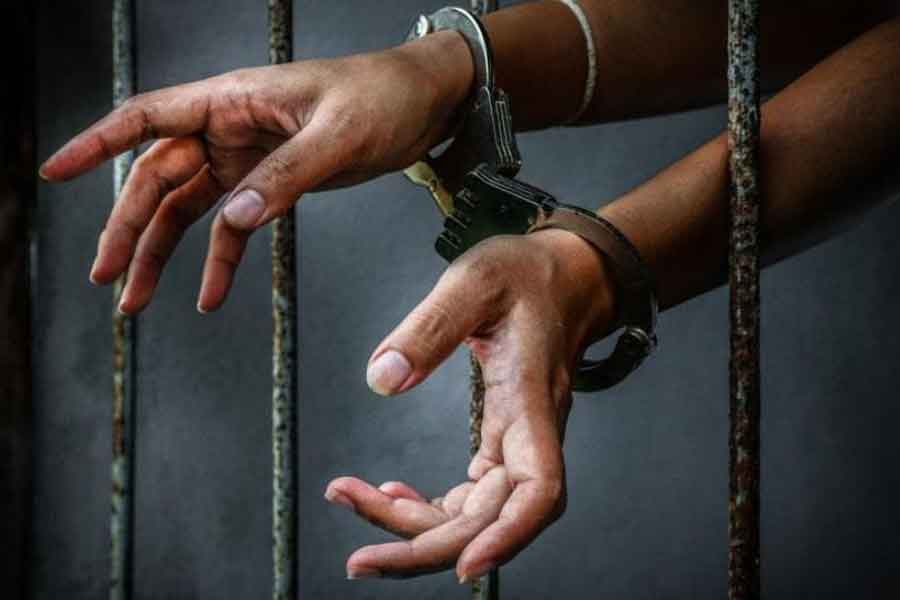 Santokben jadeja who became gangster after death of husband in Gujarat Porbbander 