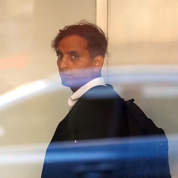 পুলিশ আধিকারিক ক্যাটরিনা গাইড জানিয়েছে, সব ক’টি ভিডিয়ো কোরিয়ান মহিলাদের নির্যাতনের। নির্যাতিতাদের নামে ফোল্ডার তৈরি করেছিলেন বালেশ। তাতেই রাখা থাকত ধর্ষণের ভিডিয়ো। 