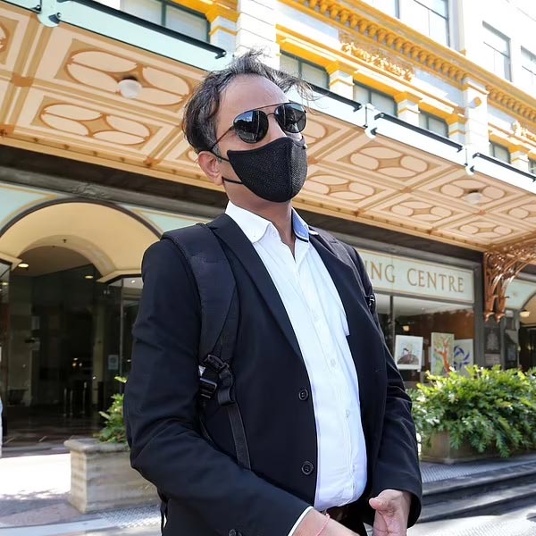 বালেশের আইনজীবী আদালতে মানতে চাননি যে, তাঁর মক্কেল তরুণীদের অসম্মতিতে সহবাস করেছেন। তাঁদের অসম্মতিতে ভিডিয়ো রেকর্ড হয়েছে বলেও মানতে চাননি। শুনানির সময় বালেশ যদিও একটা কথাও বলেননি।