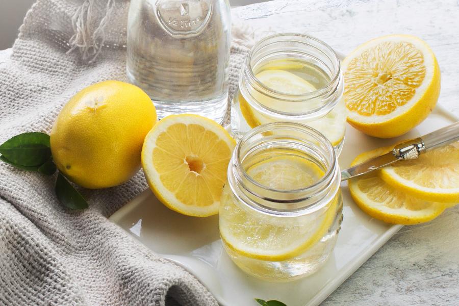Image of lemon detox water 
