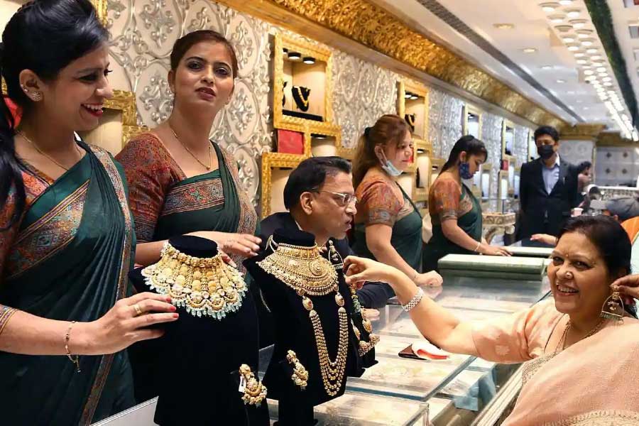 Gold price has been increasing rapidly since the last few months.