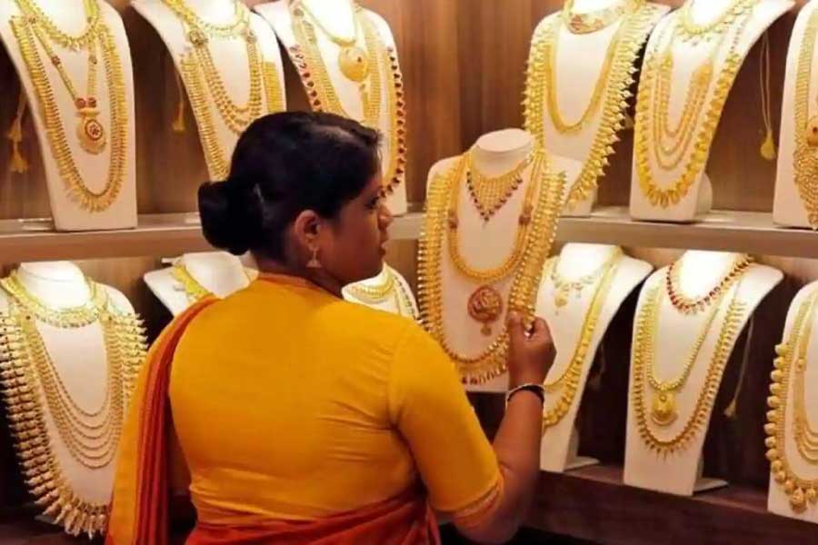 Gold price has been increasing rapidly since the last few months.