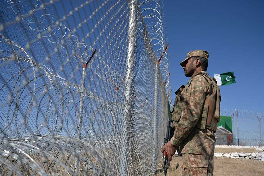 What are the main causes of conflict between Afghanistan Pakistan relationship.