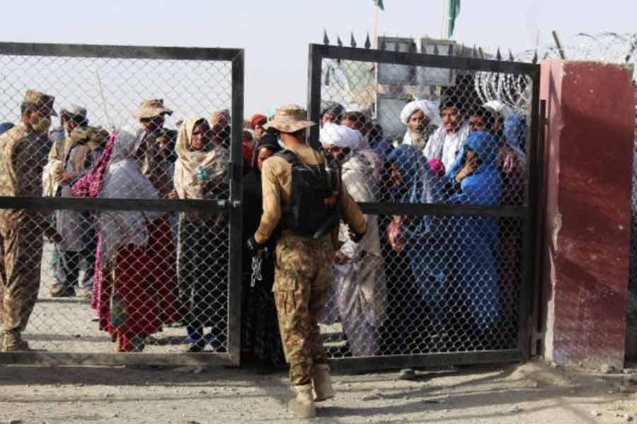 What are the main causes of conflict between Afghanistan Pakistan relationship.