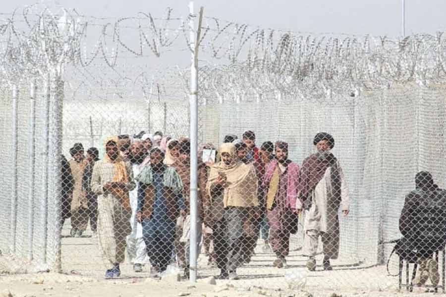 What are the main causes of conflict between Afghanistan Pakistan relationship.