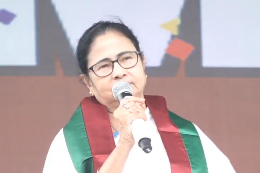 CM Mamata Banerjee at Mohun Bagan tent