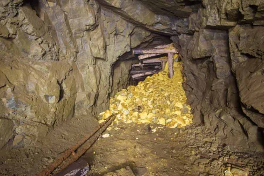 A large gold mine has been discovered in China.