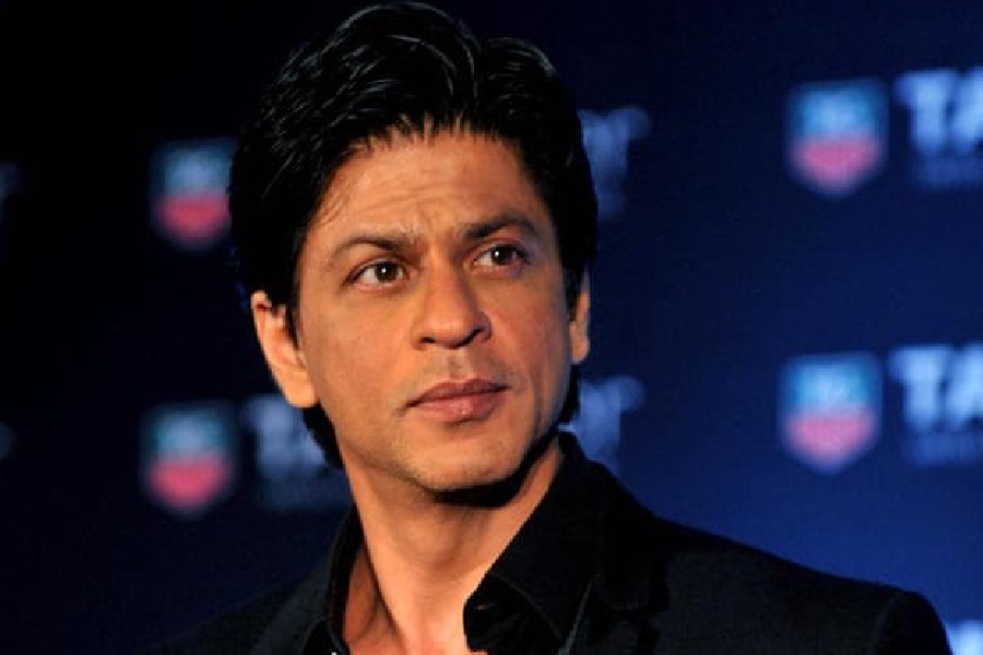 Shah Rukh Khan’s Dunki to be pushed to 2024 amid Jawan’s delayed release.